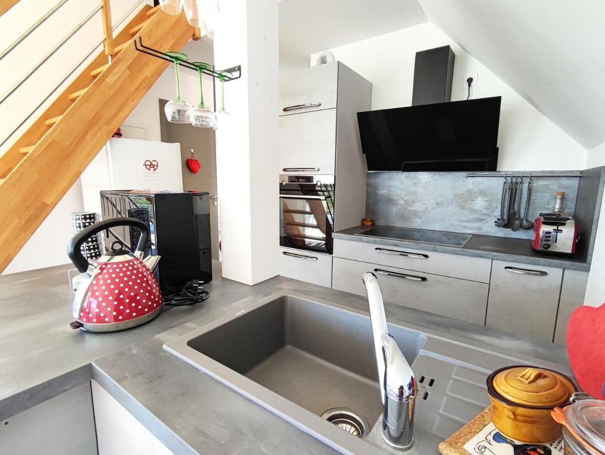 Janea Deep Red House Villa Reichsfeld Ngoại thất bức ảnh