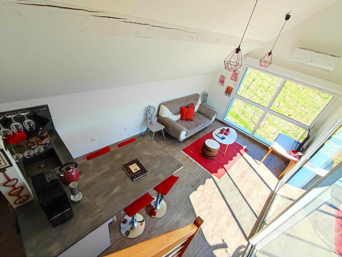 Janea Deep Red House Villa Reichsfeld Ngoại thất bức ảnh